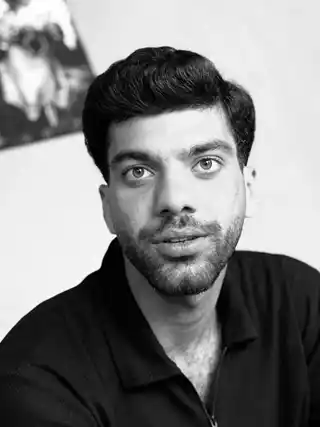 صاحب دشتی